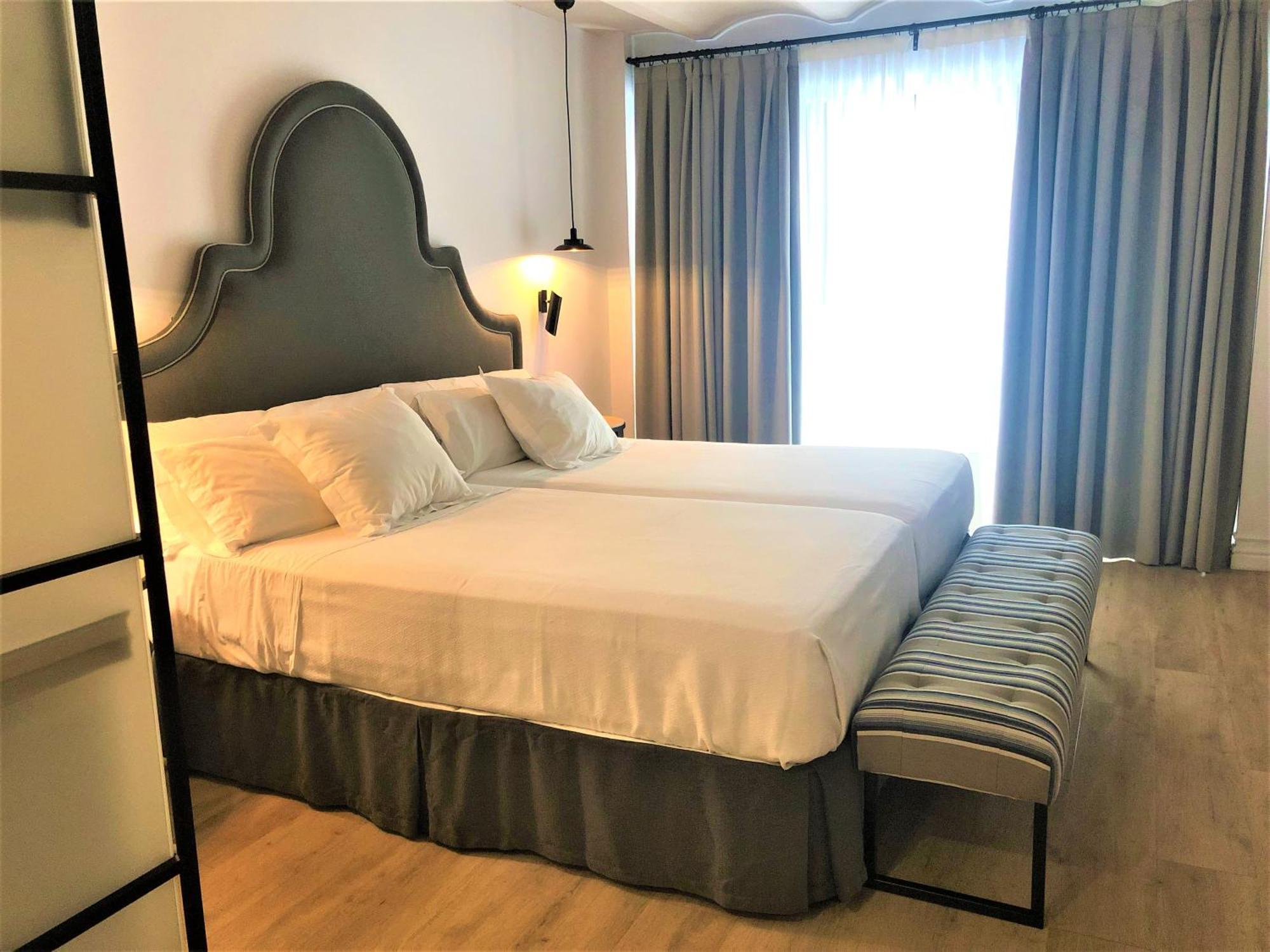 Suites Hom Sevilla — Photos 3